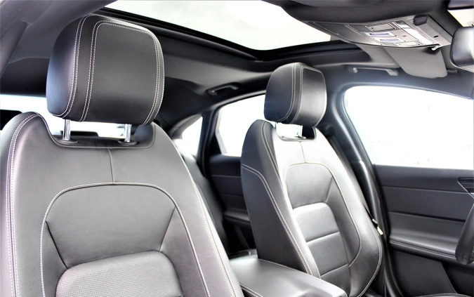 Jaguar XF cena 117800 przebieg: 22000, rok produkcji 2018 z Nowy Targ małe 529
